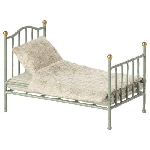 Maileg Vintage Mouse Bed – Mint
