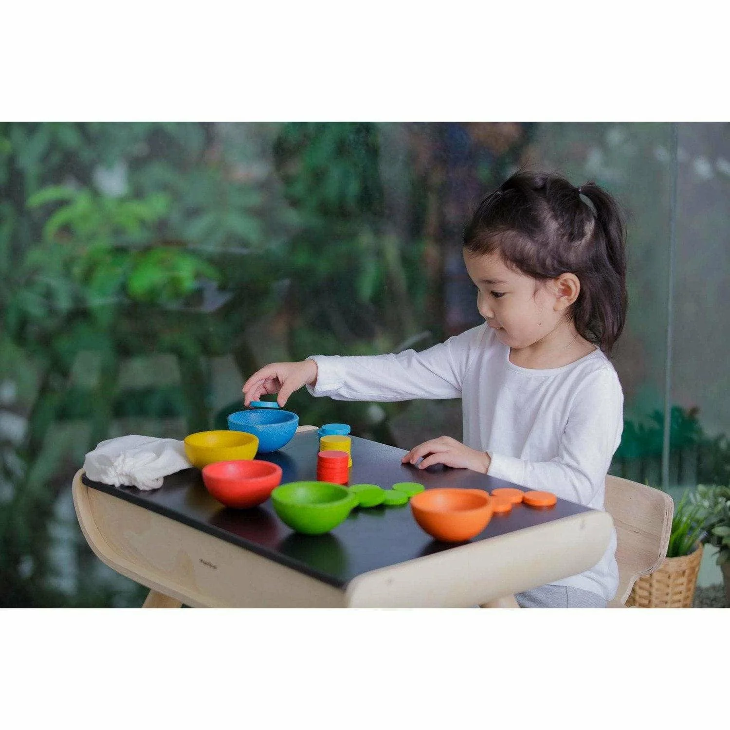 Plan Toys Sort & Count Cups - Image 3