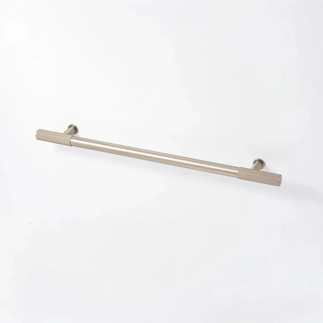 Castella Ridge Door Pull – 450mm