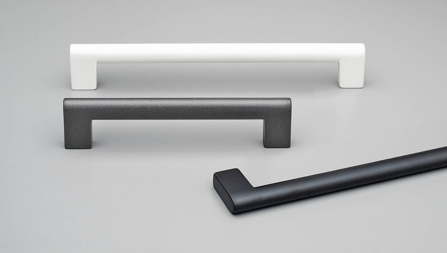 Kethy HT017 Industrial Handle – Matt White, Graphite & Black