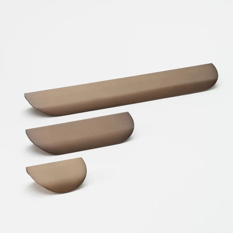 Lo & Co Carlisle Pull