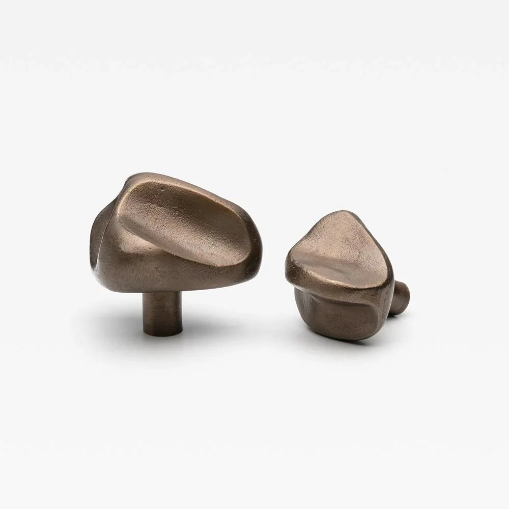 Lo & Co Maximus Rubble Cabinet Knob