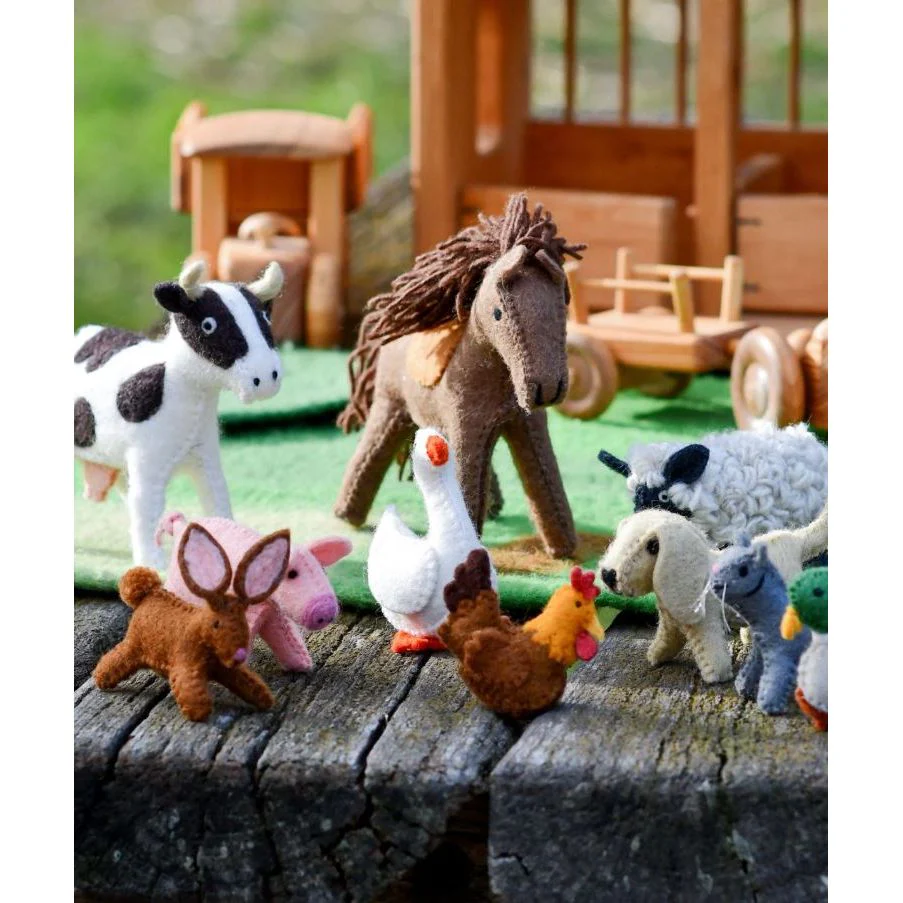 Tara Treasures Felt Farm Animals Toys Set – Set of 10 Toys