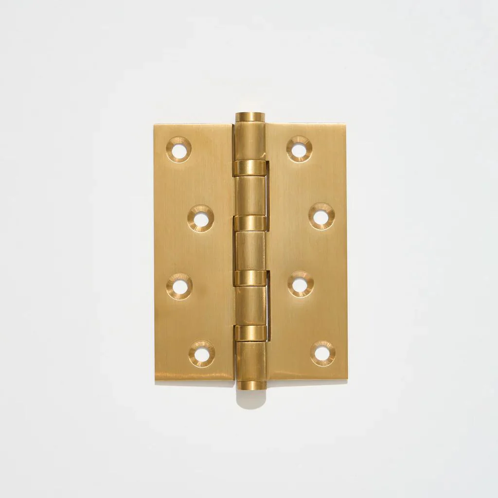 Lo & Co Fixed Pin Hinge
