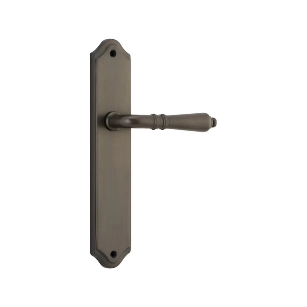 Iver Sarlat Lever on Shouldered Backplate (Pair)