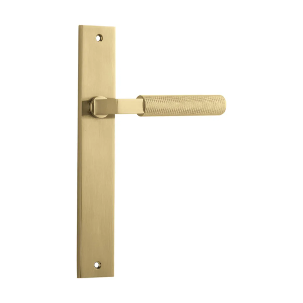 Iver Brunswick Lever on Rectangular Backplate (Pair)