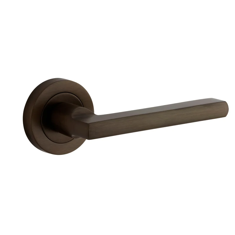 Iver Baltimore Lever on Round Rose (Pair)