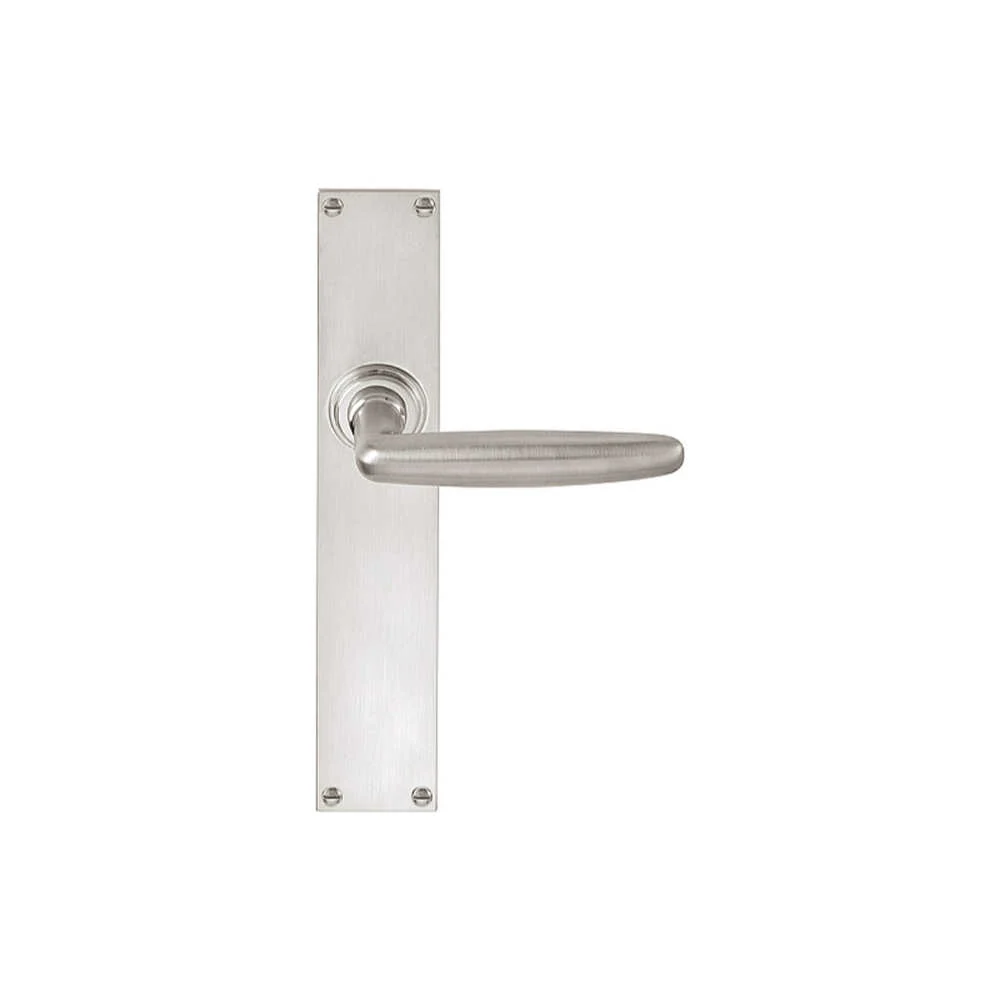 Formani 1938 Lever Handle on Rectangular Backplate (Pair)