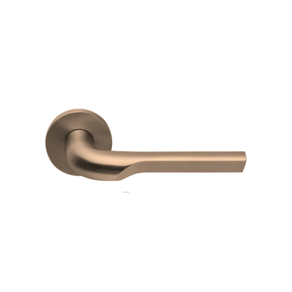 Formani RIVIO Curved Lever Handle on Rose