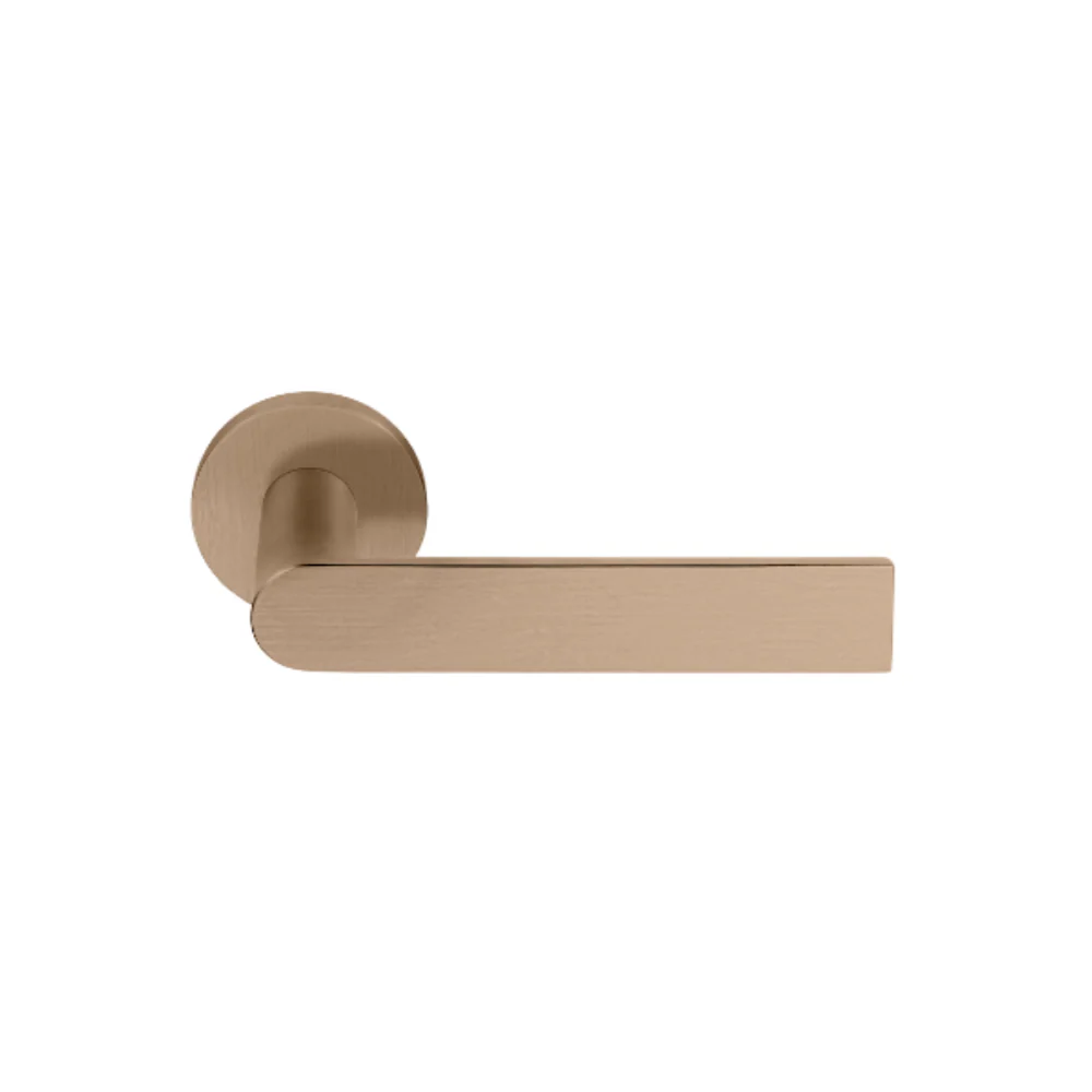 Formani ARC Lever 25mm on Round Rose (Pair)