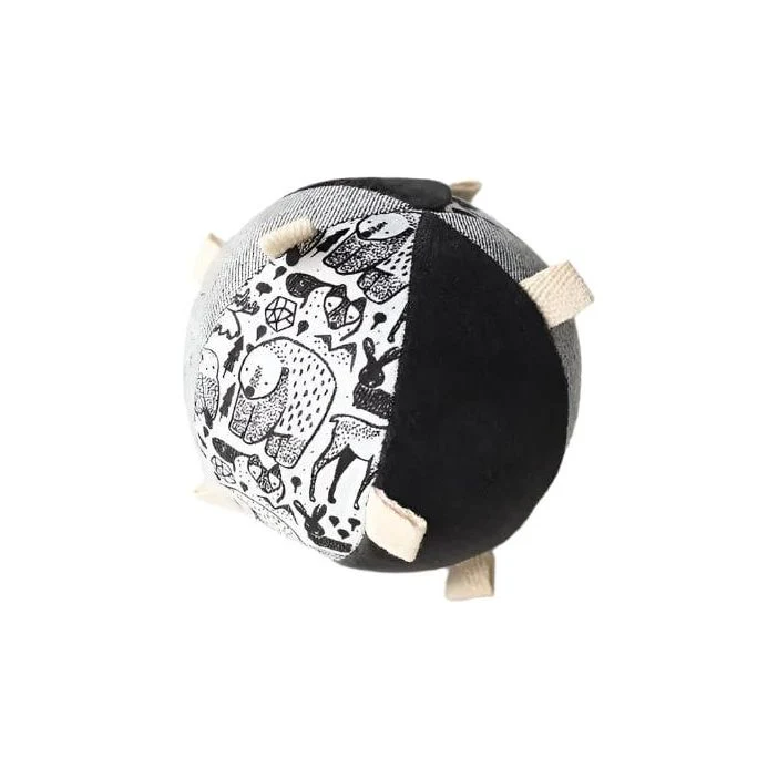 Wee Gallery Taggy Ball w/Rattle: Nordic