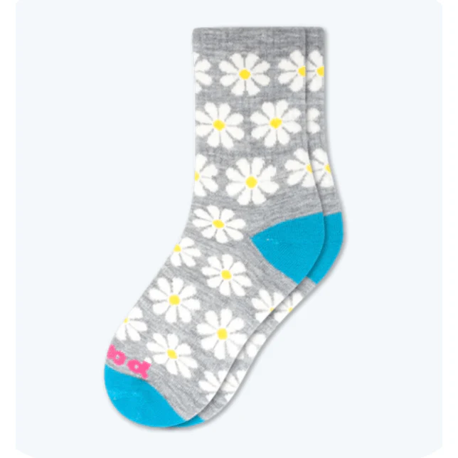 Pacas Kids’ Crew Socks – Gray Daisy