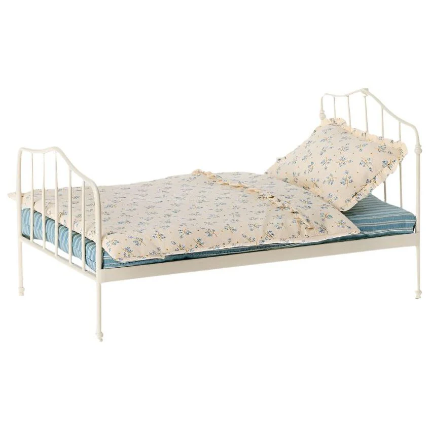 Maileg Miniature Bed – Blue